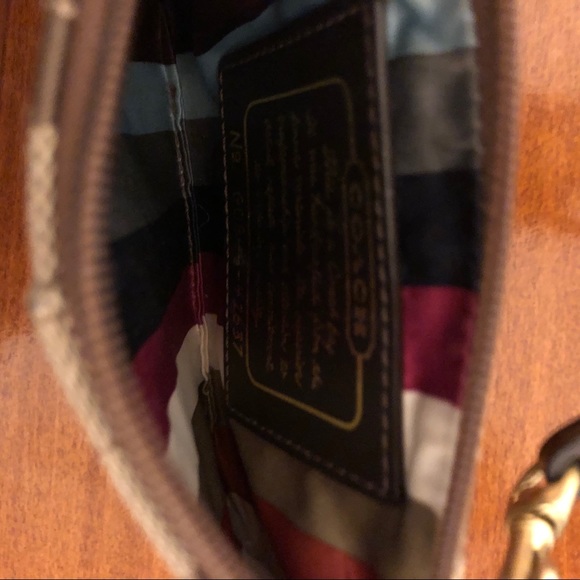 Coach Wristlet - Picture 7 of 12